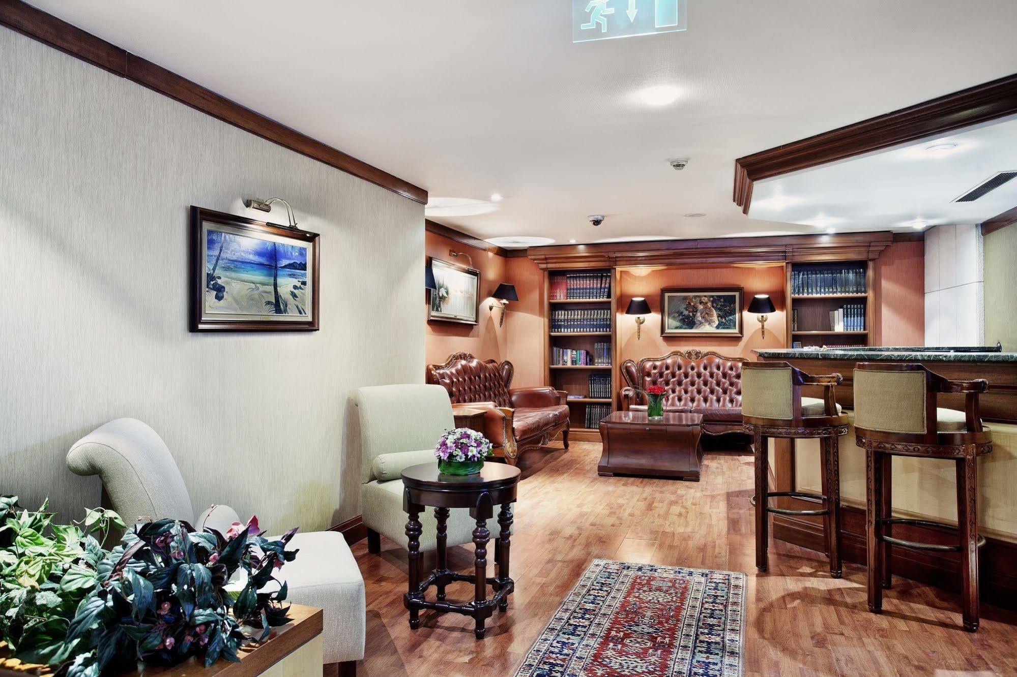 Best Western Eresin Hotels Taxim Estambul Exterior foto